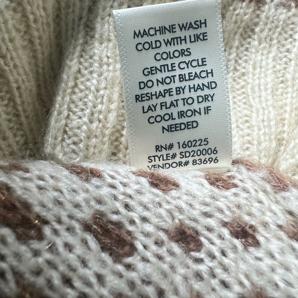 BKE NWOT Size XS brown and cream oversize sweater with copper shimmer‎ pullover - Picture 5 of 5